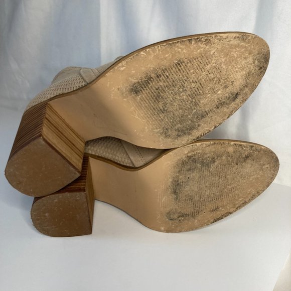 Steve Madden 'Replay' Ankle Boots Size 8 1/2 Taupe Tan Suede and Suede Mesh - Picture 9 of 9